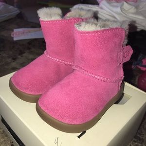 Baby Girl Ugg boots 2/3c